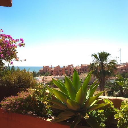 Bahia Beach Apartments Estepona Pokoj fotografie