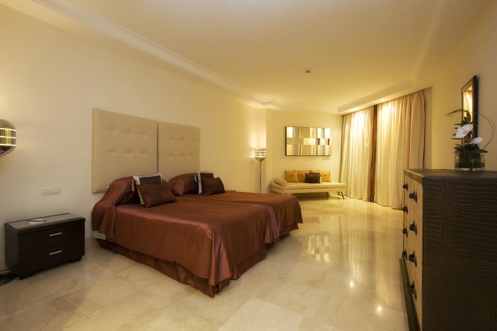 Bahia Beach Apartments Estepona Pokoj fotografie